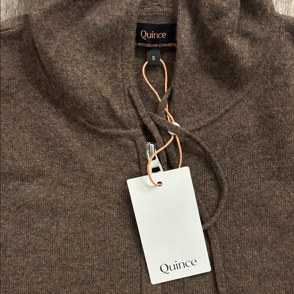 Quince Cashmere Full Zip Hoodie - Picture 5 of 6